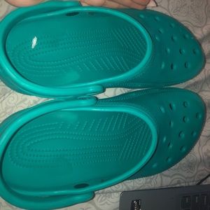 Size 11 women’s teal crocs
